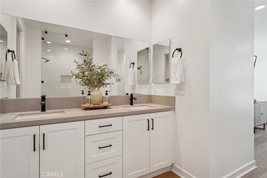 MLS #OC25241745 image #14