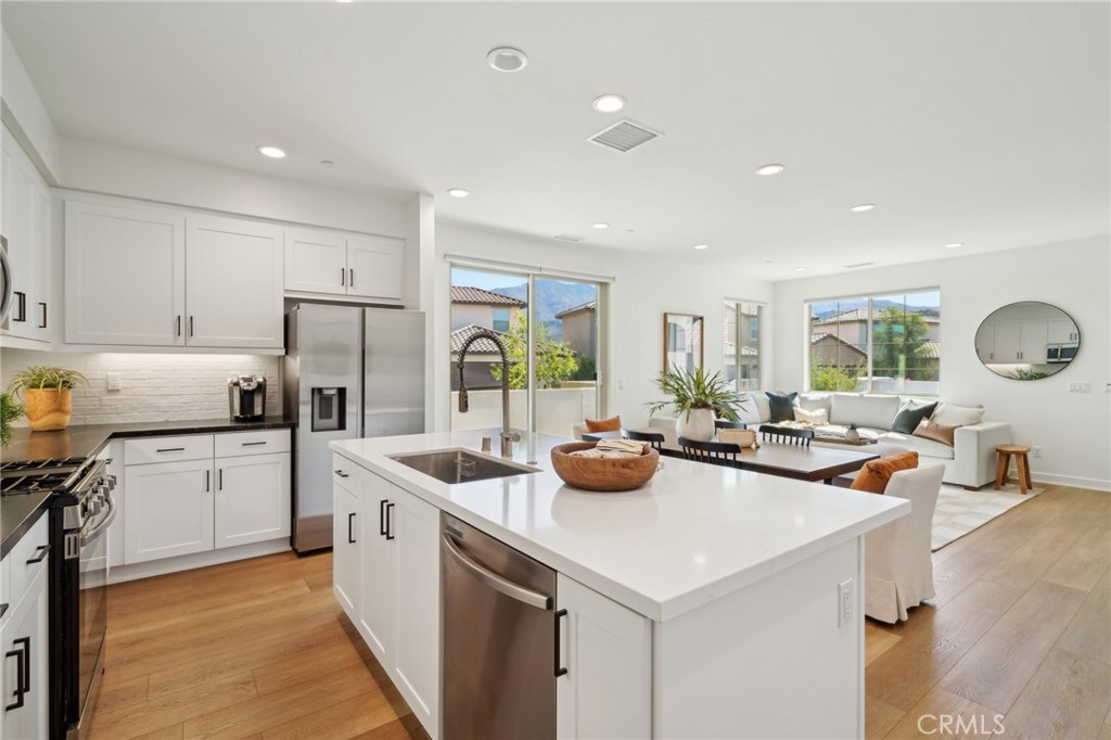 MLS #OC25241745 image #7