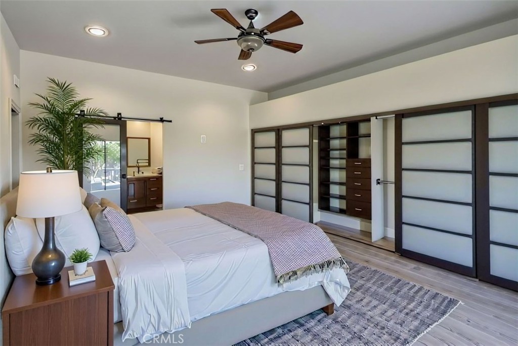 MLS #OC25241892 image #8