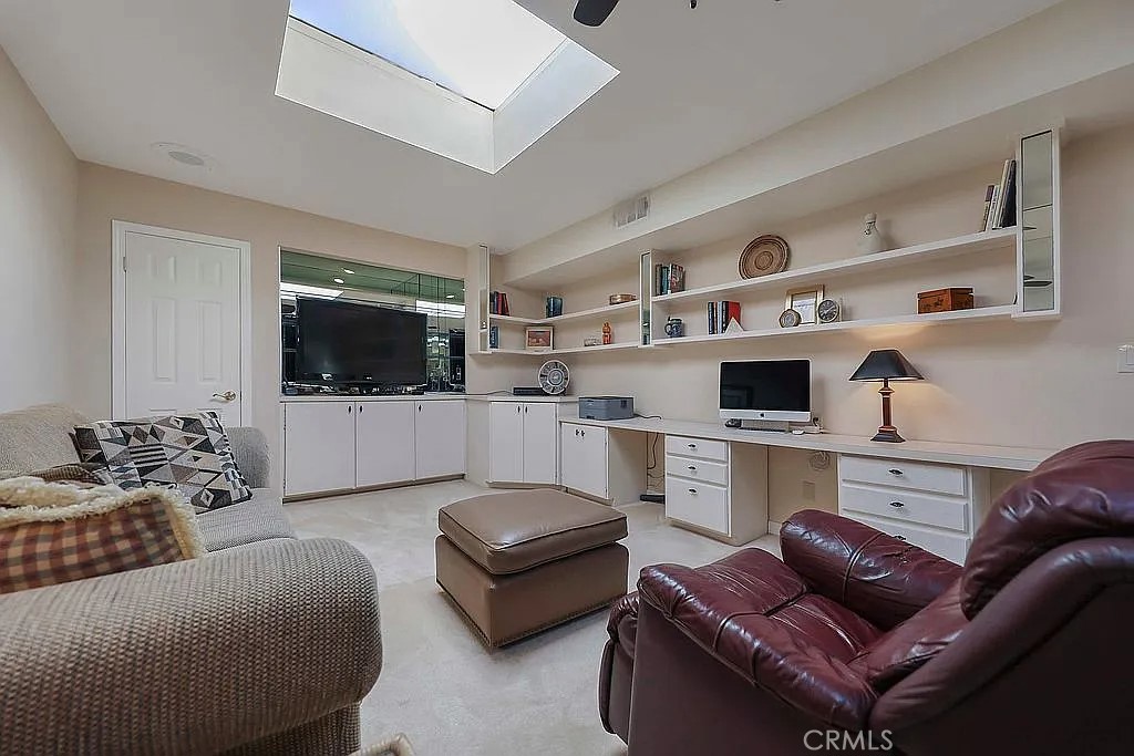 MLS #OC25244932 image #14