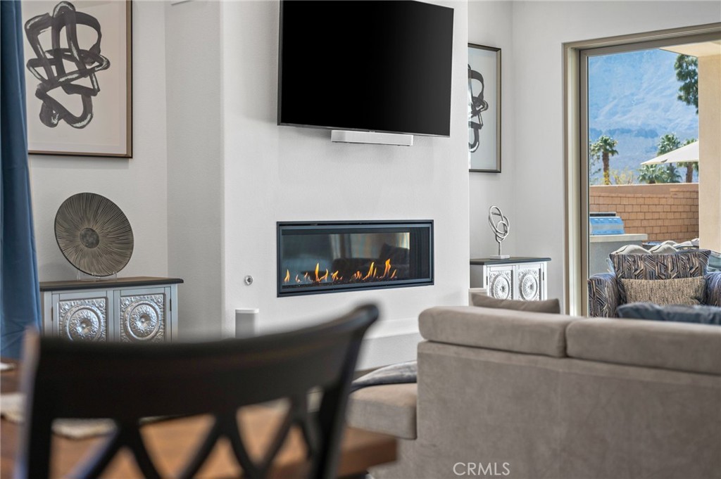 MLS #OC25245423 image #12