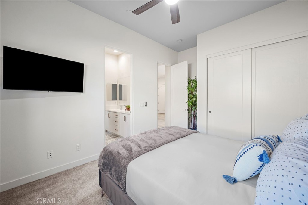 MLS #OC25245423 image #34