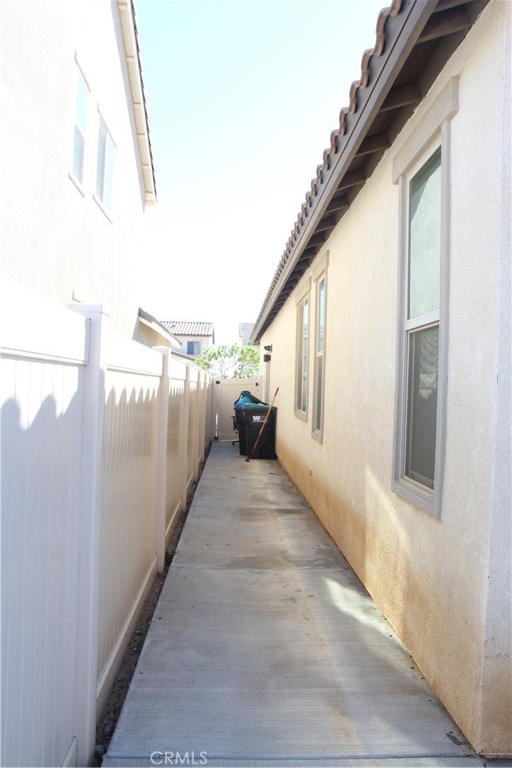 MLS #OC25250176 image #19