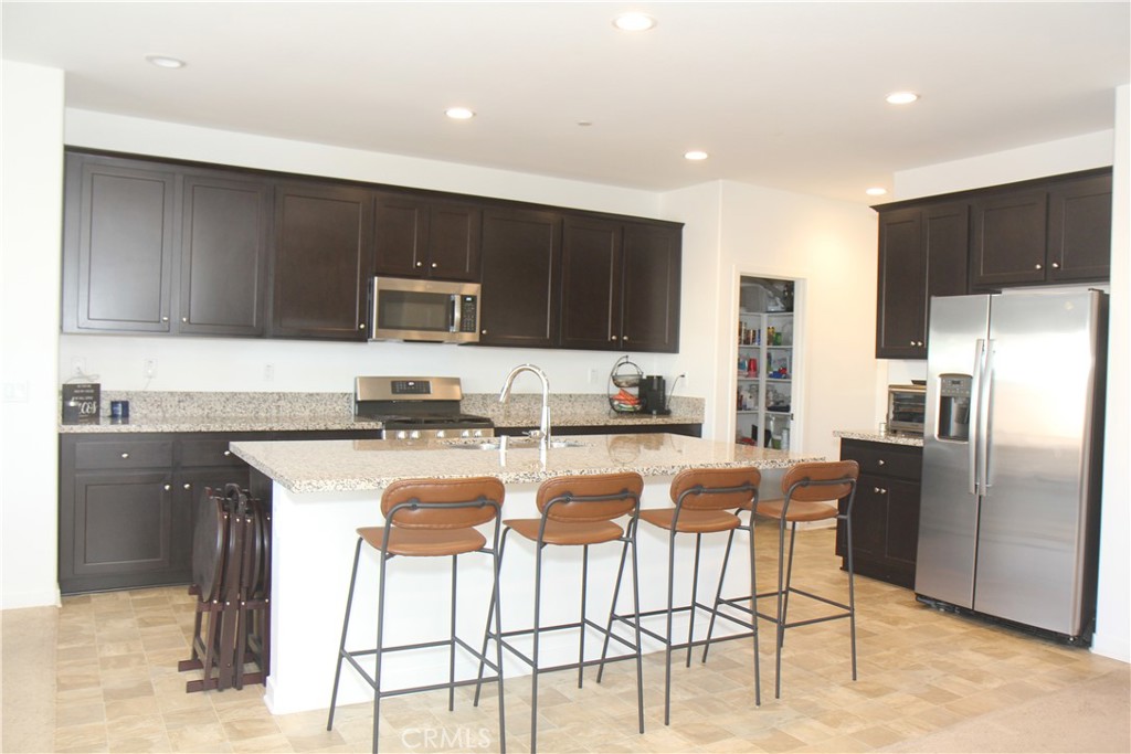 MLS #OC25250176 image #5