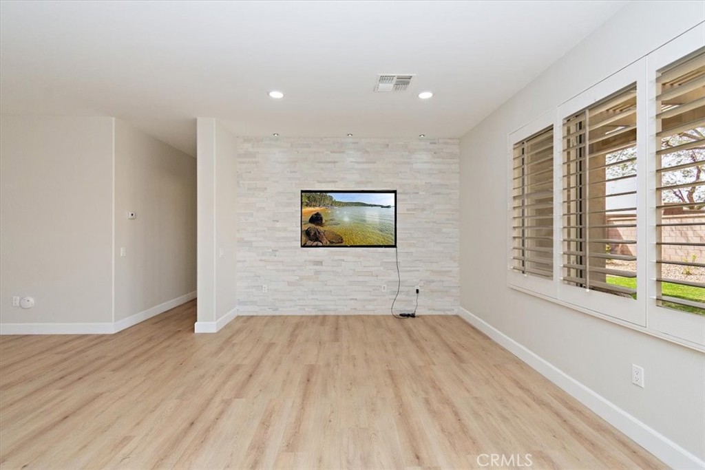 MLS #PW25049606 image #10