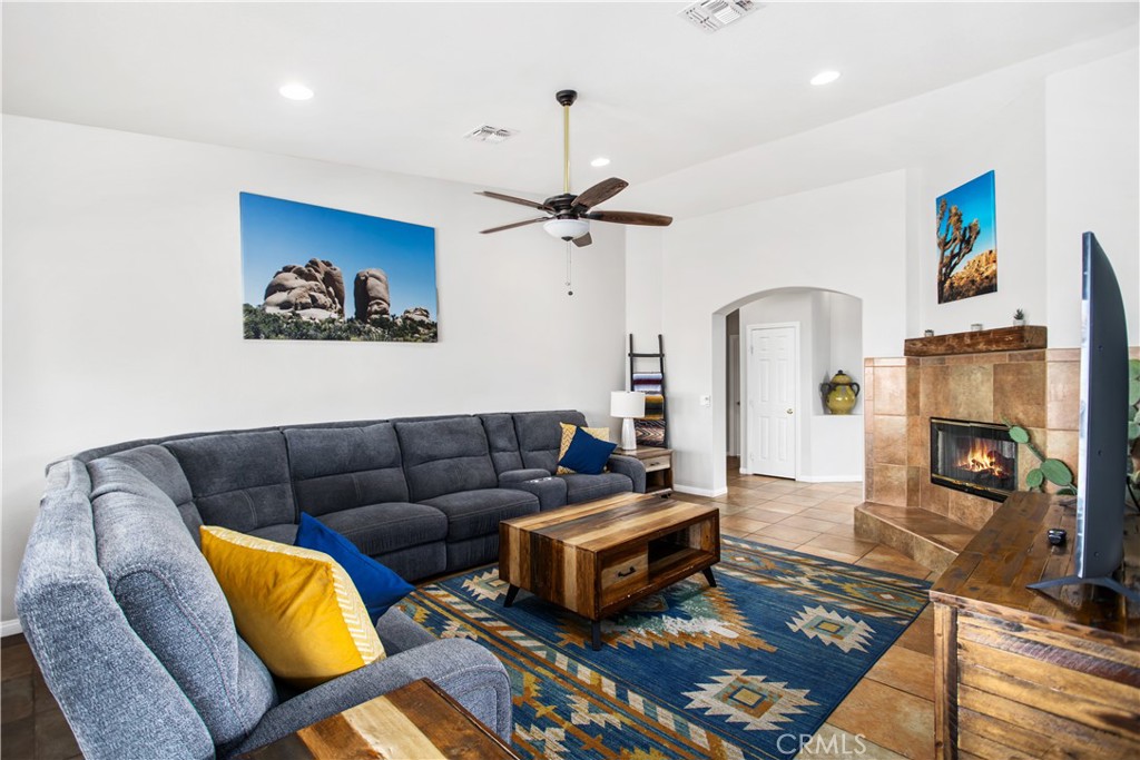 MLS #PW25058956 image #13