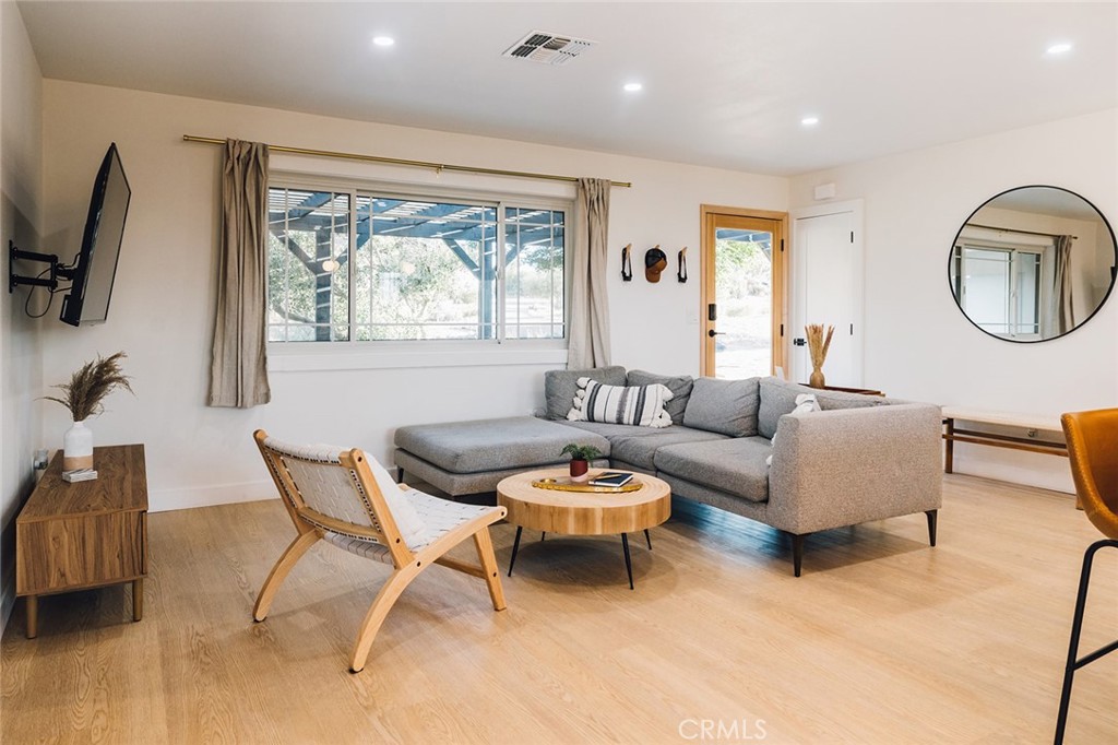 MLS #PW25117036 image #5