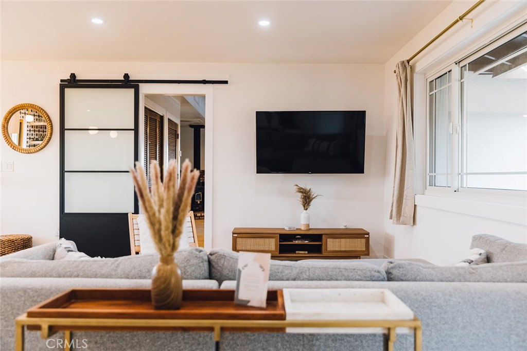 MLS #PW25117036 image #6