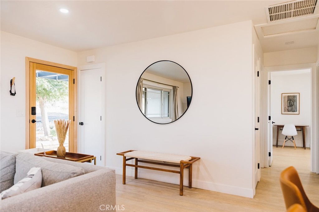 MLS #PW25117036 image #8