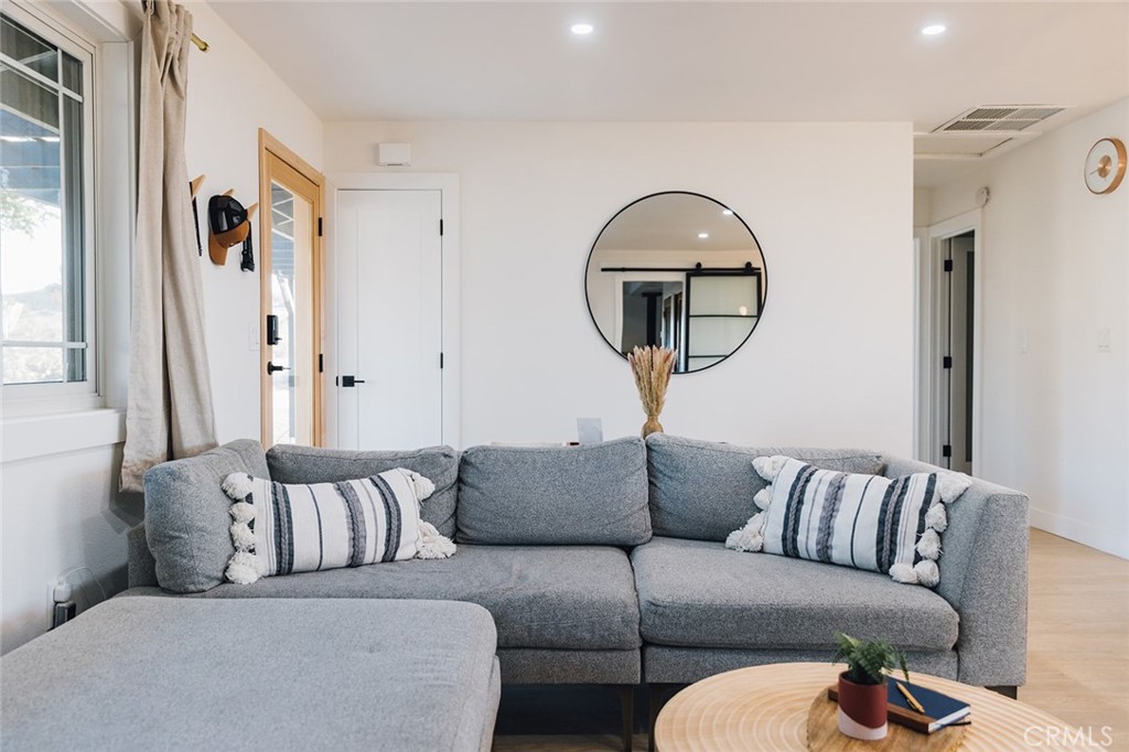 MLS #PW25117036 image #9