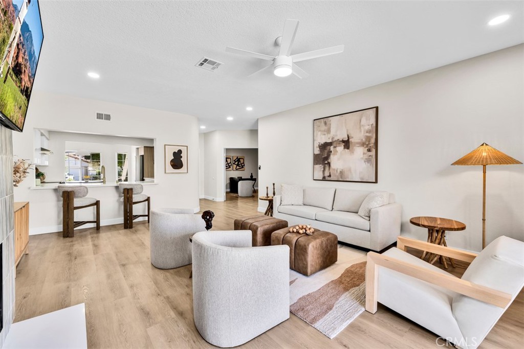 MLS #PW25134119 image #0