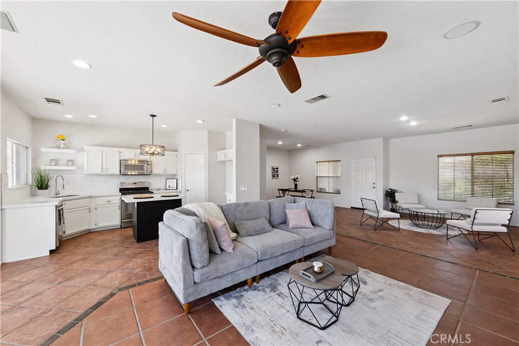 MLS #PW25145254 image #4