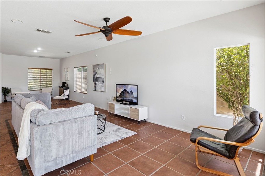 MLS #PW25145254 image #5