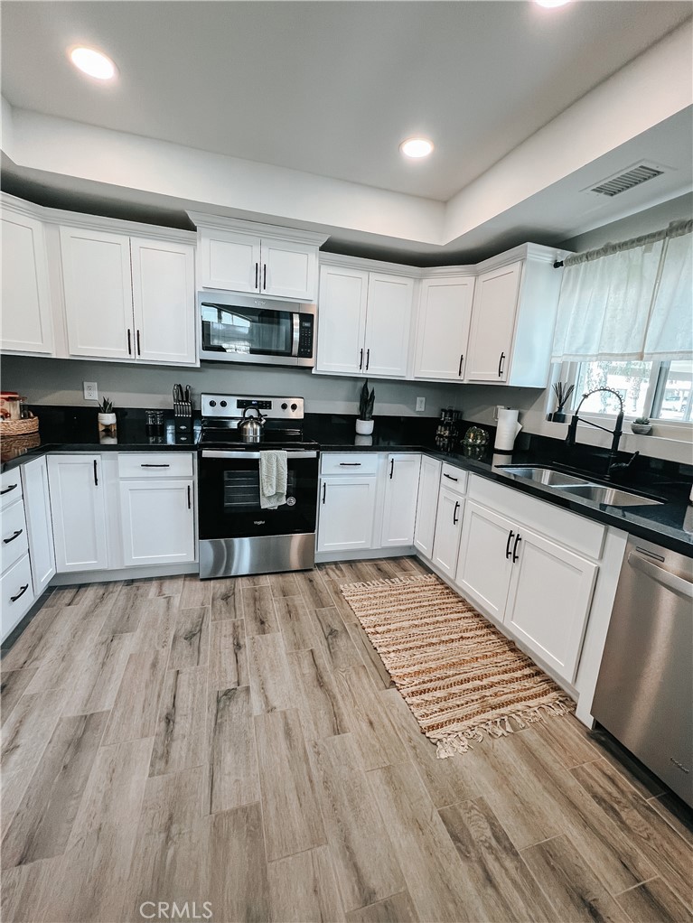 MLS #PW25181307 image #1