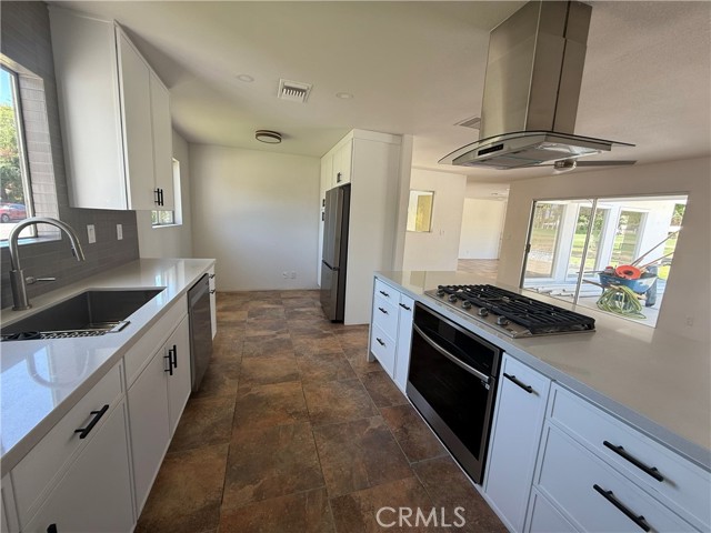 MLS #PW25192322 image #10