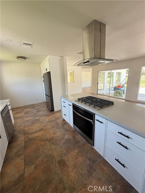 MLS #PW25192322 image #9