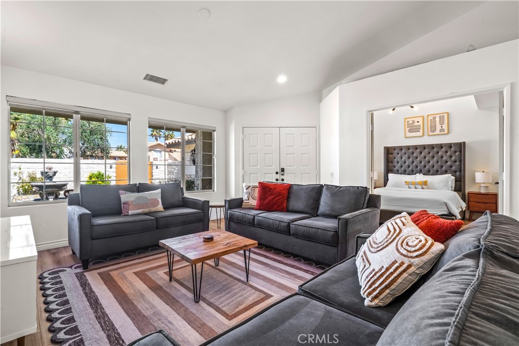 MLS #PW25193606 image #5