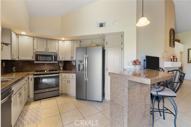 MLS #PW25216558 image #0