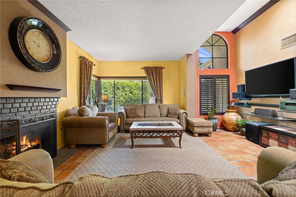 MLS #PW25223377 image #11