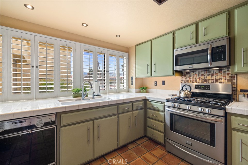 MLS #PW25223377 image #19