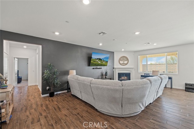 MLS #PW25230340 image #14