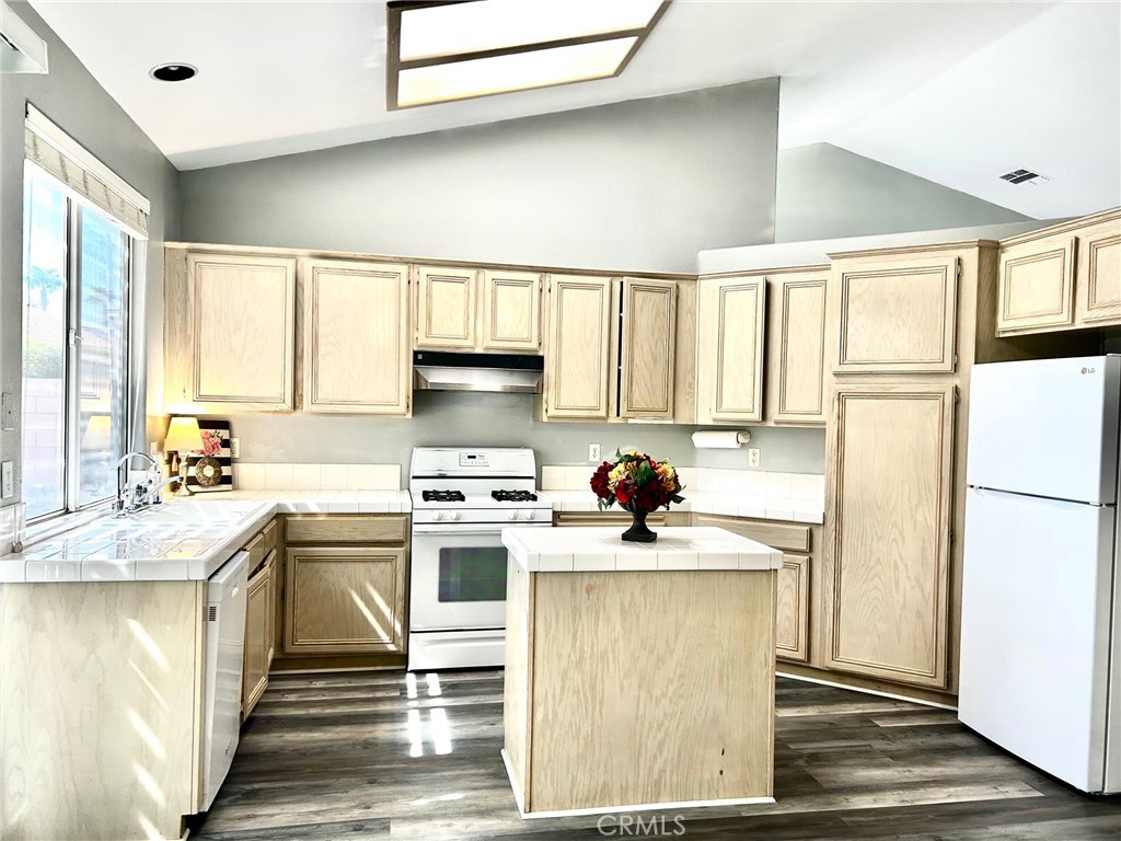 MLS #PW25234905 image #8