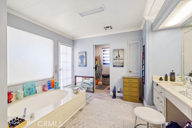 MLS #SB25225779 image #9