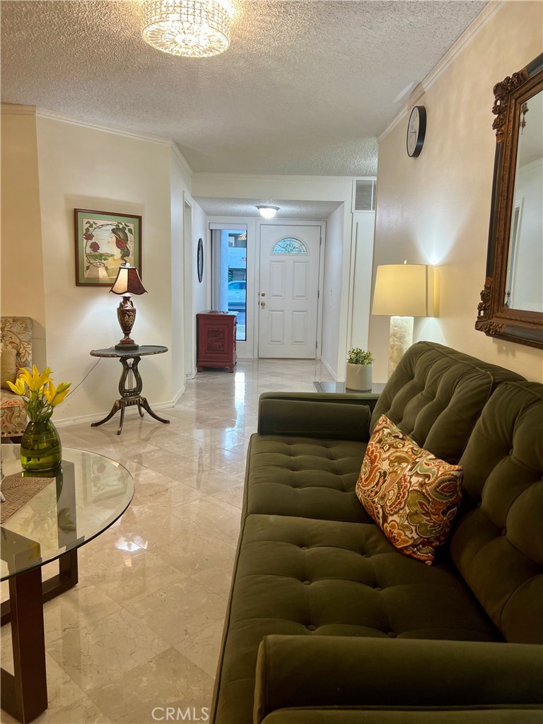 MLS #SB25246329 image #1