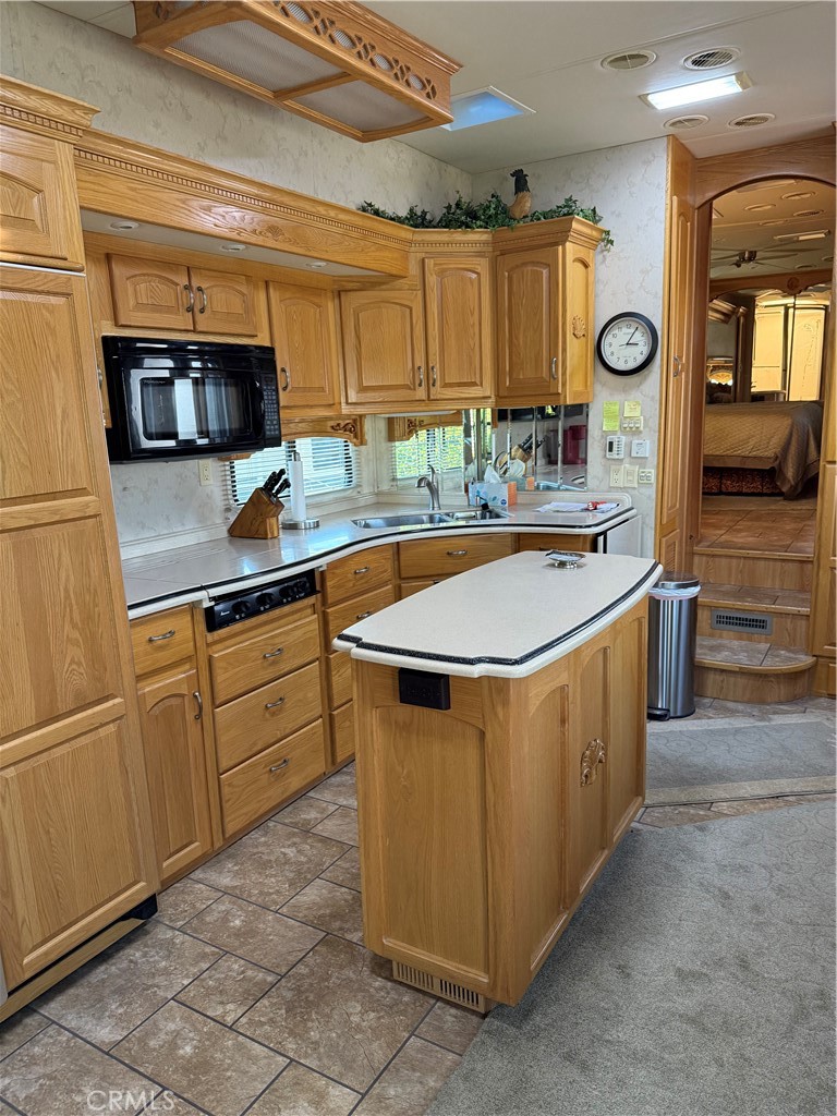 MLS #SR25015576 image #12