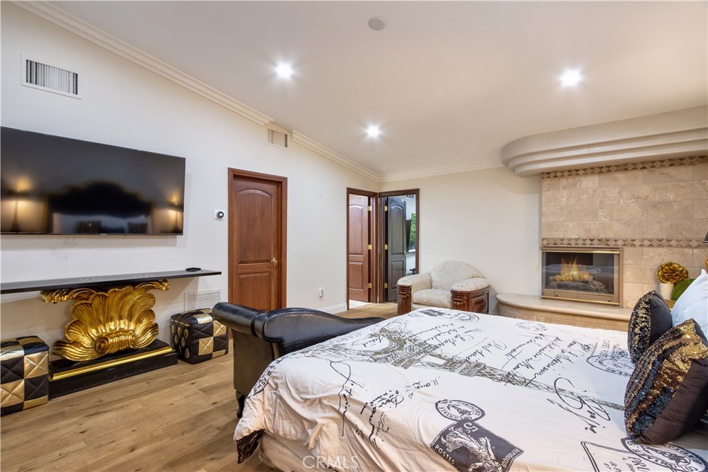 MLS #SR25054338 image #21