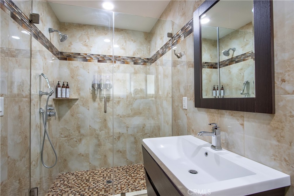 MLS #SR25054338 image #32