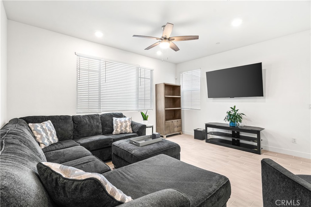 MLS #SR25059797 image #12