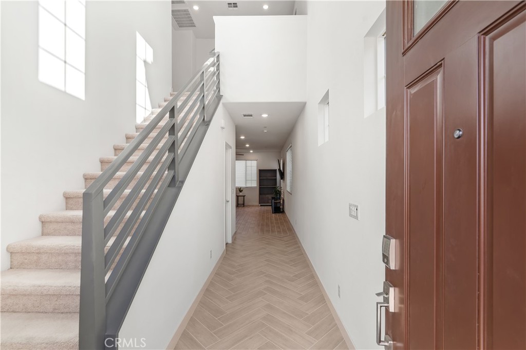 MLS #SR25059797 image #3