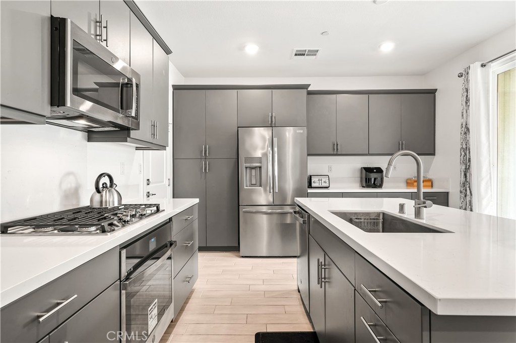 MLS #SR25059797 image #7