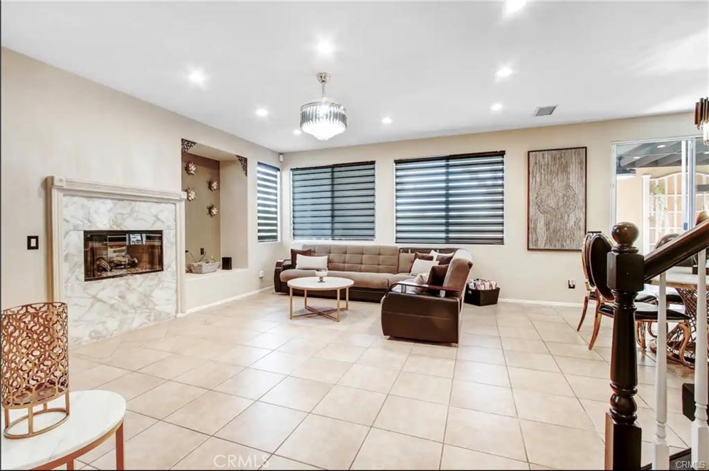 MLS #SR25060313 image #4