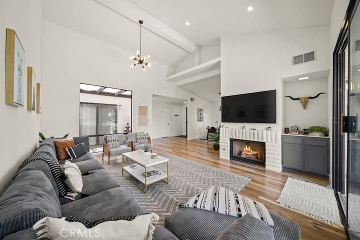 MLS #SR25104253 image #2