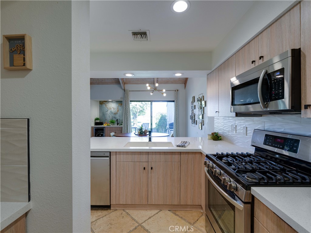 MLS #SR25108760 image #9