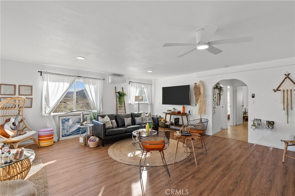 MLS #SR25118437 image #7