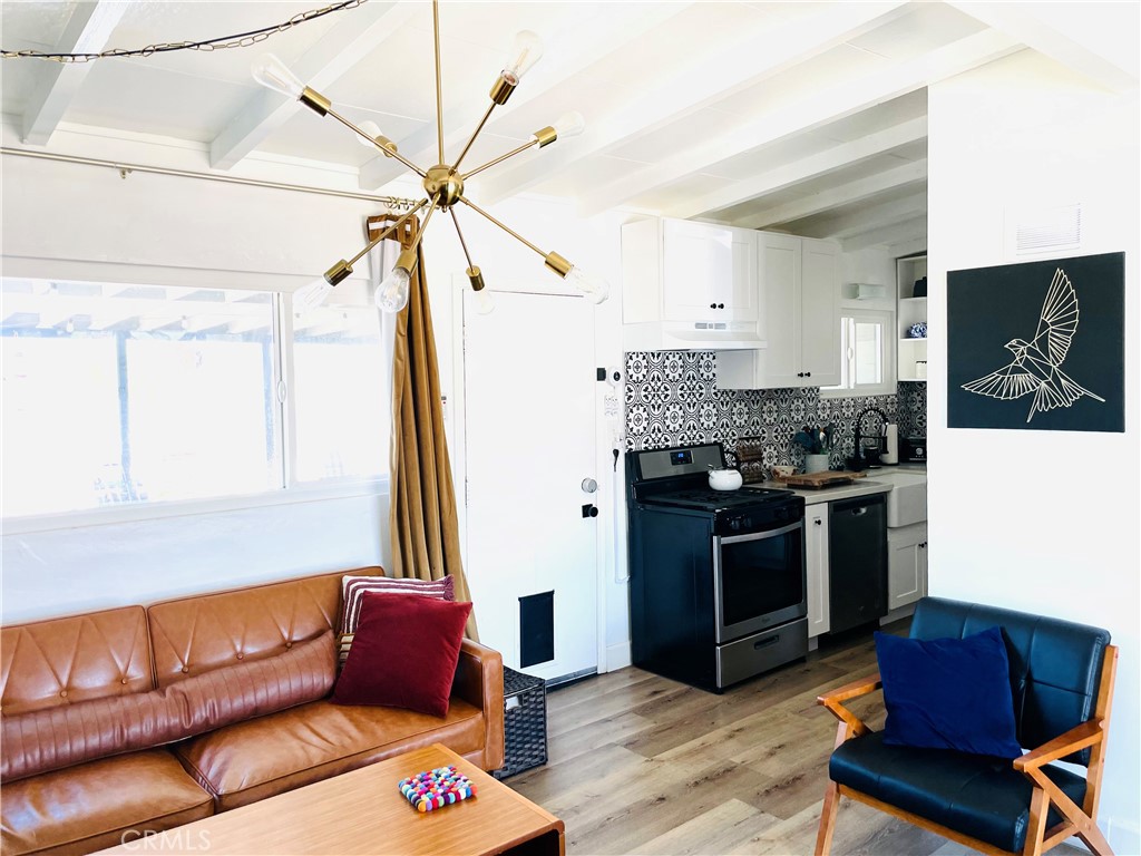 MLS #SR25184129 image #10