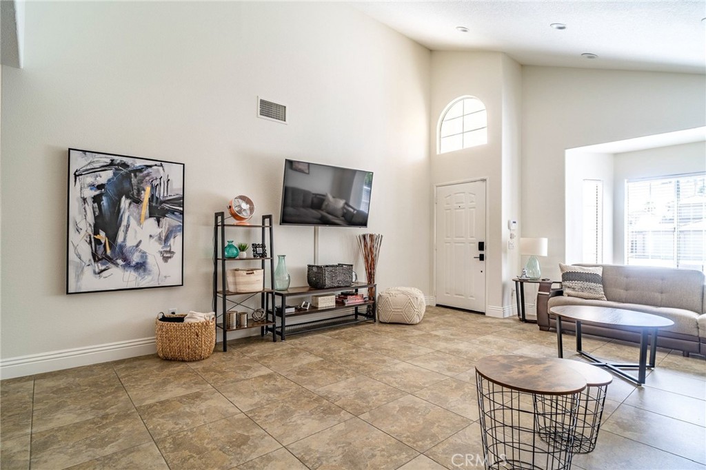 MLS #SR25187562 image #4