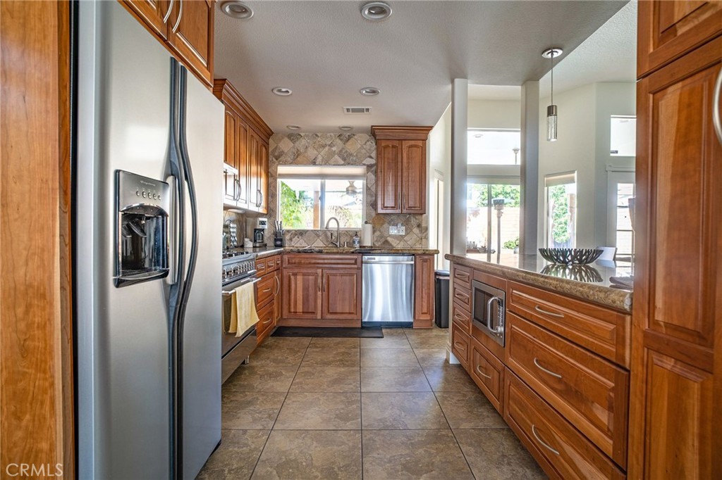 MLS #SR25187562 image #7