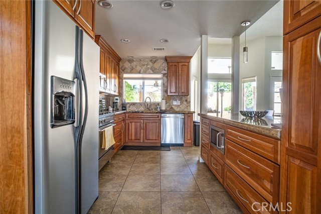 MLS #SR25187602 image #7