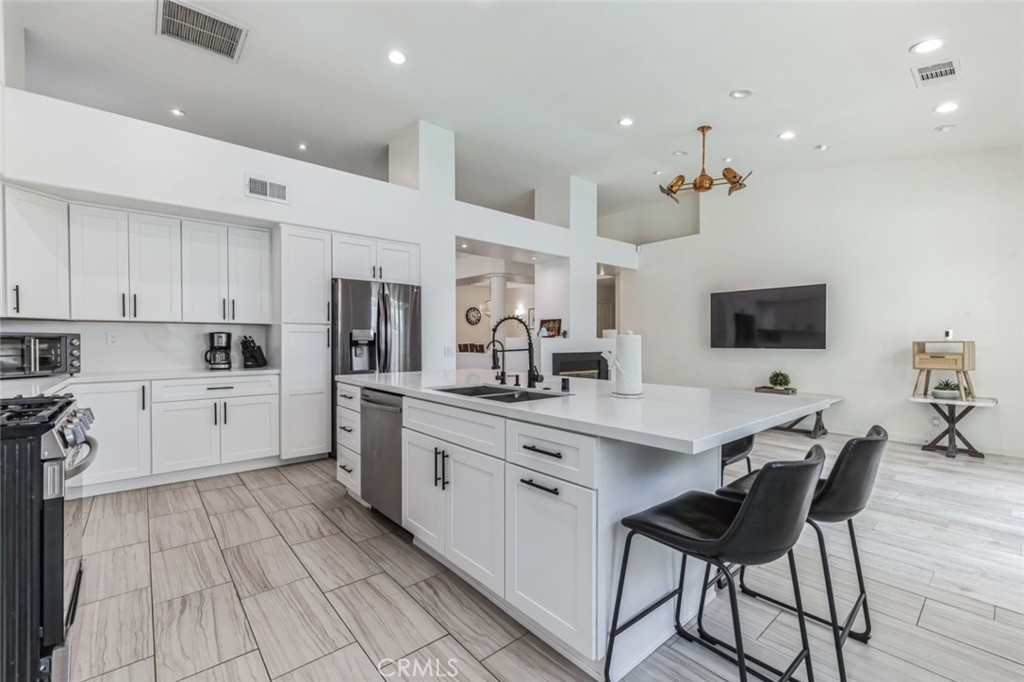 MLS #SR25231361 image #7