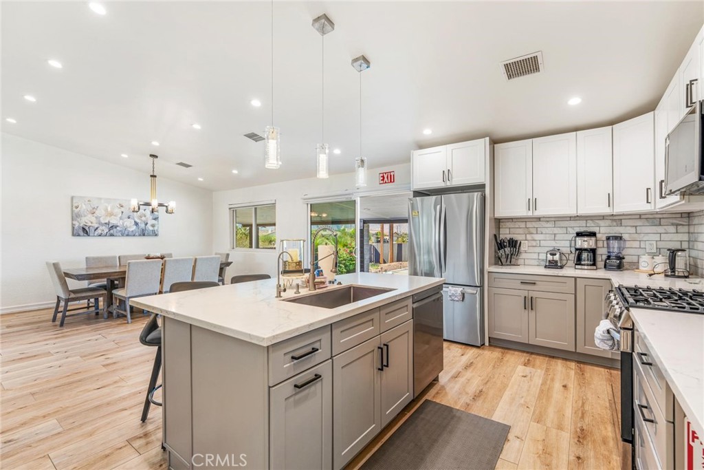 MLS #SR25233164 image #8