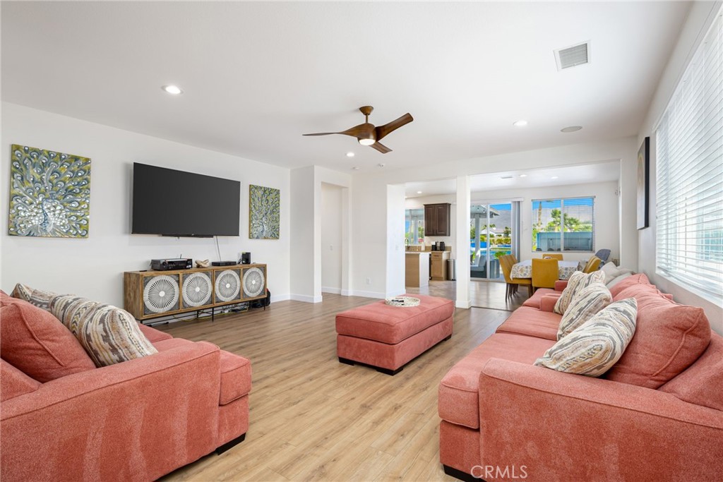 MLS #SR25236234 image #7