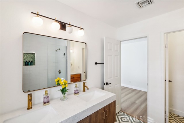 MLS #SR25237501 image #13