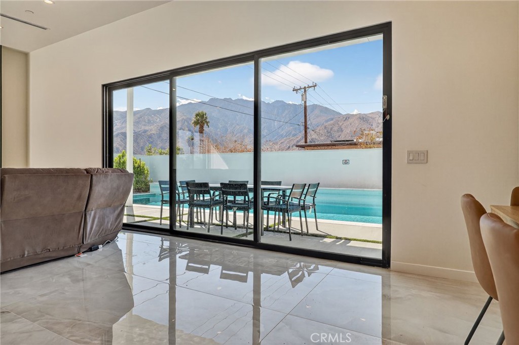 MLS #SR25239558 image #8