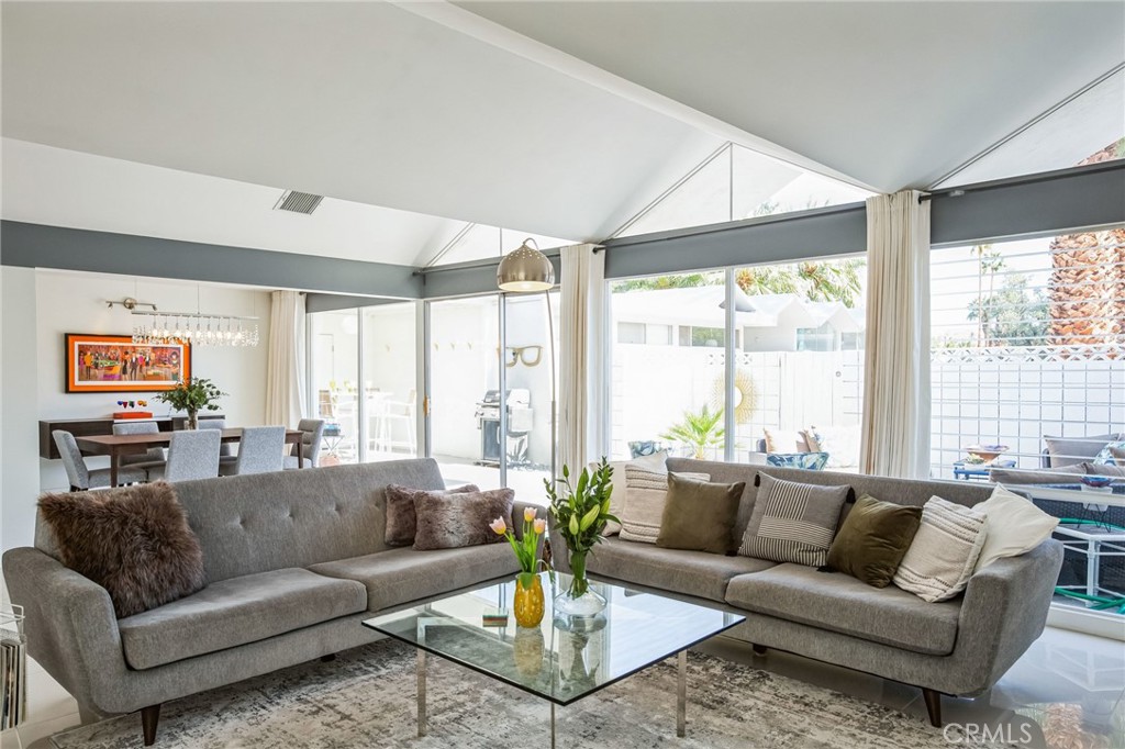 MLS #SR25243112 image #1