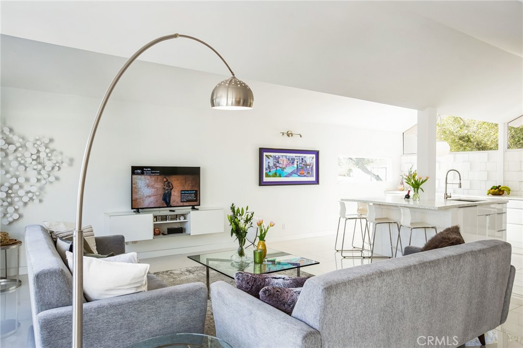 MLS #SR25243112 image #6