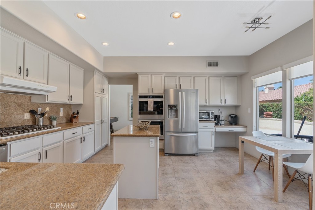 MLS #SR25245843 image #8